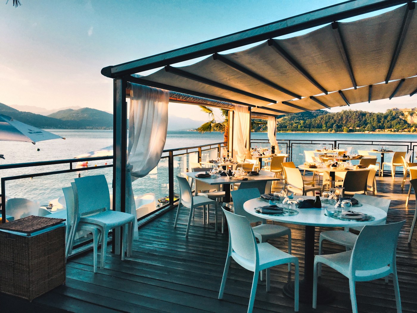 Evening dining room